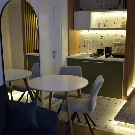 Red Riding Hood Apartment Belgrade Exterior photo
